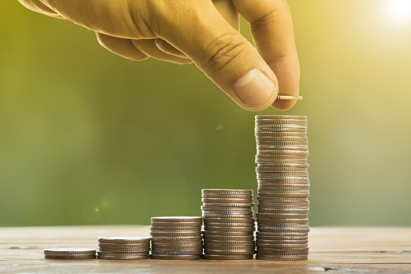 How to Nail Pre-Party Cleaning for an Instagram-Worthy Space